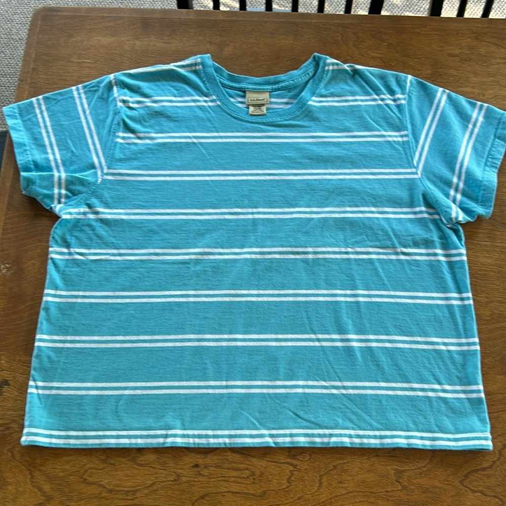 LL Bean women’s striped tee. Size large reg.